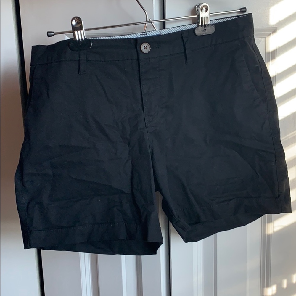Old Navy Black Chino Shorts 4”